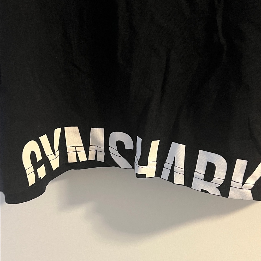 Gymshark Black Crop Top - Picture 3 of 4